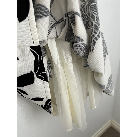 NWT Romeo & Juliet Couture Black Ivory Damask Halter Dress Cross Back St… - Picture 3 of 7